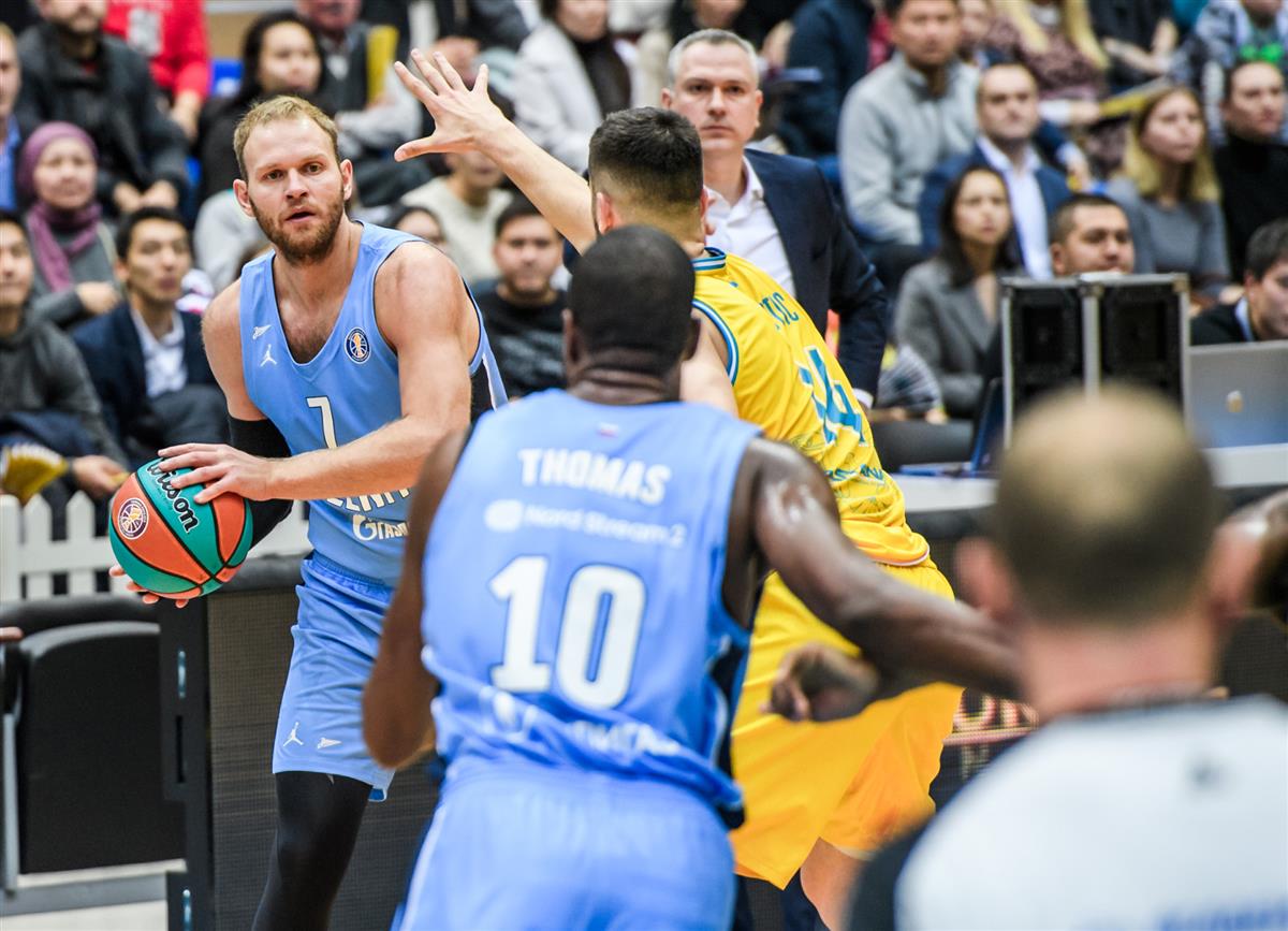 Антон Понкрашов мощно стартует в Невской баскетбольной лиге